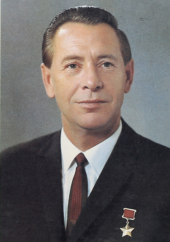 3. Петр Машеров.jpg