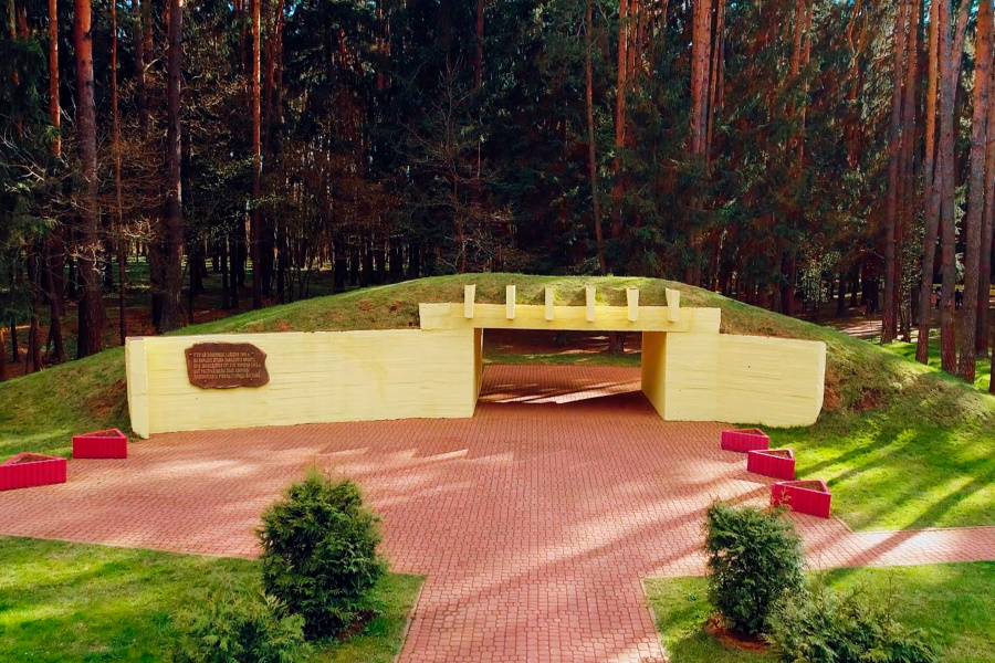 5. Мемориальный комплекс Землянка.jpg