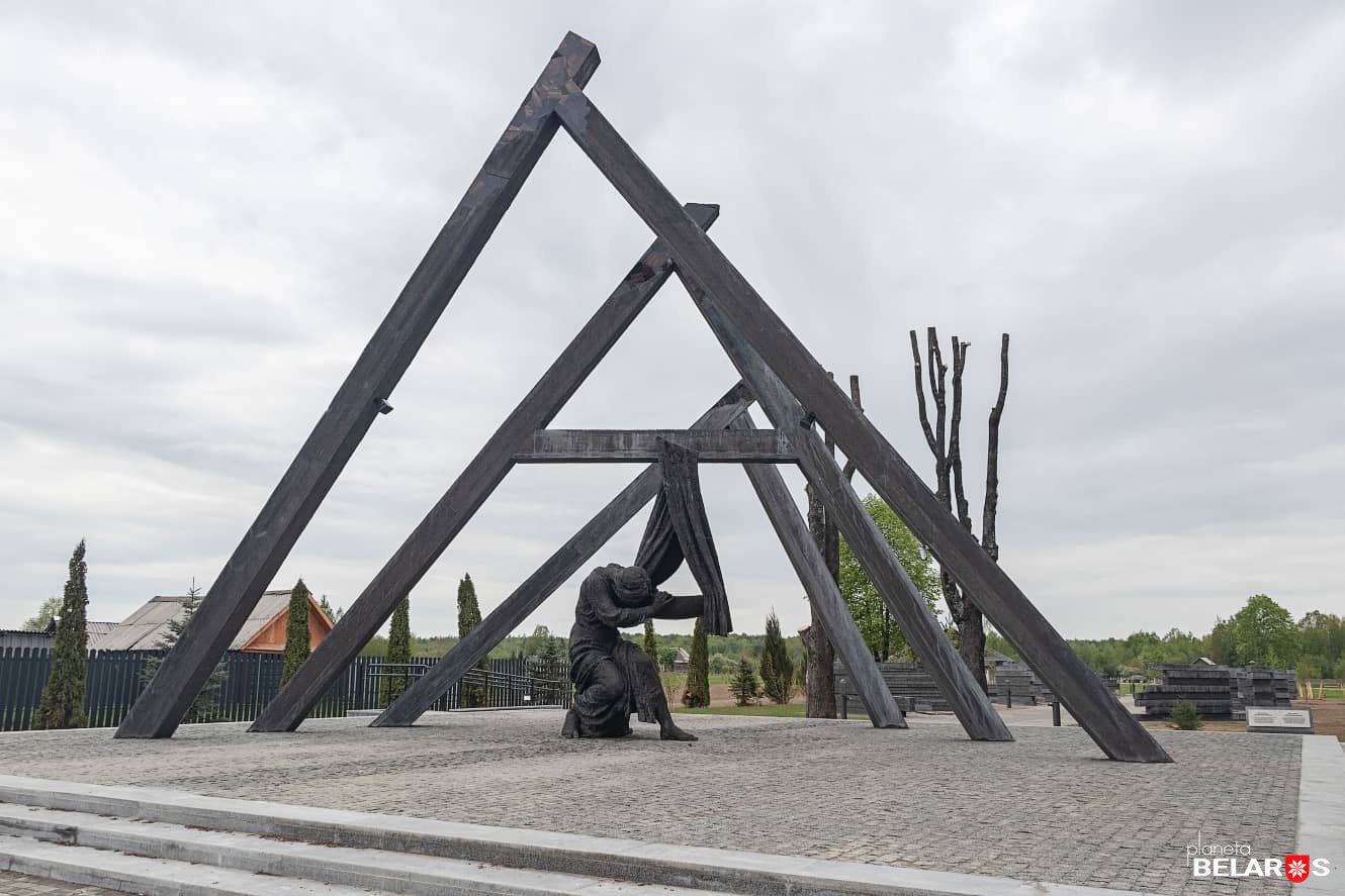 5. Беларусь - скорбящая мать (Борки).jpg