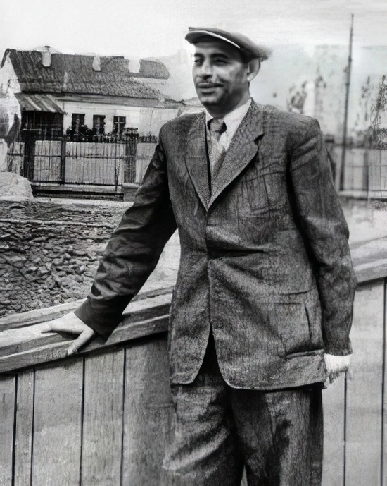 2. Борис Кабищер-topaz-face-upscale-550w.webp