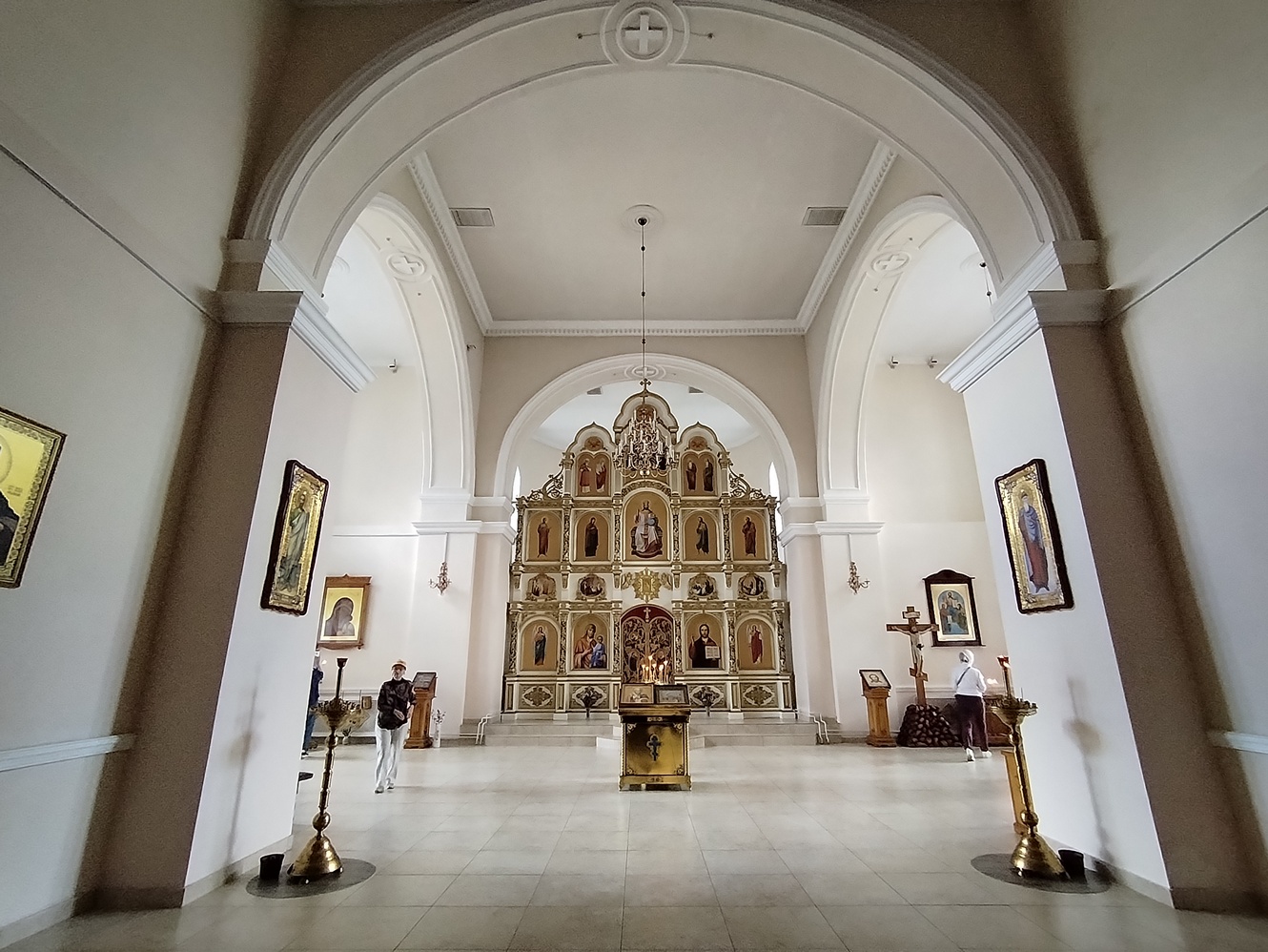 12. Монастырь в Пустынках (Покровская церковь внутри).jpg