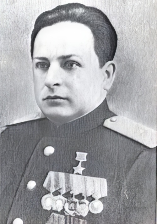 2. Николай Королёв--upscale-2.8x-face.jpg