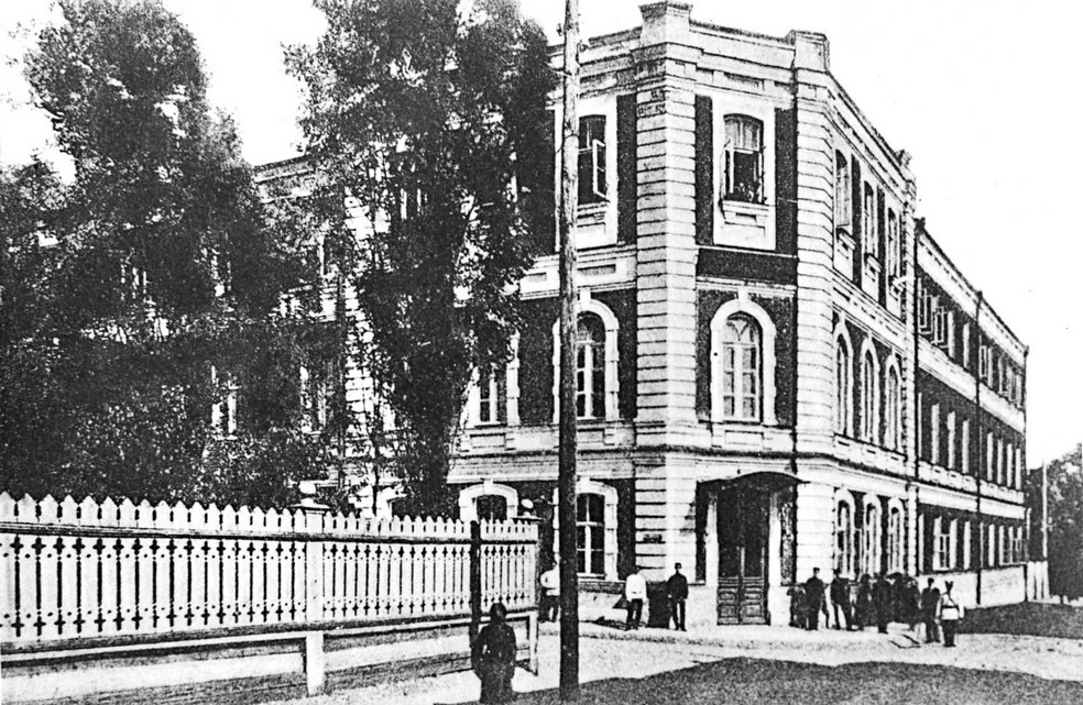 2. Акушерская школа.jpg